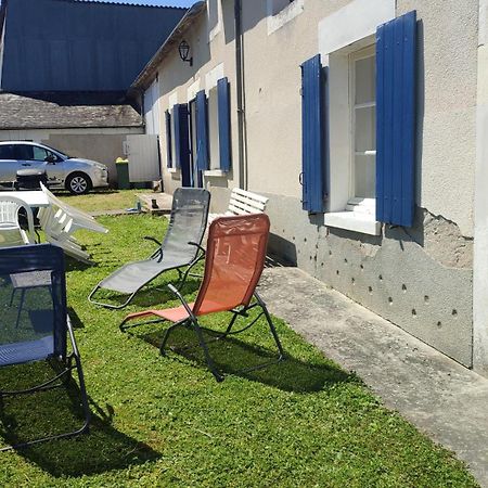 Maison Plain Pied, 2 Chambres, Longere Typique , Fraiche, Dans Bourg Avec Tous Commerces Lucay-le-Male Экстерьер фото