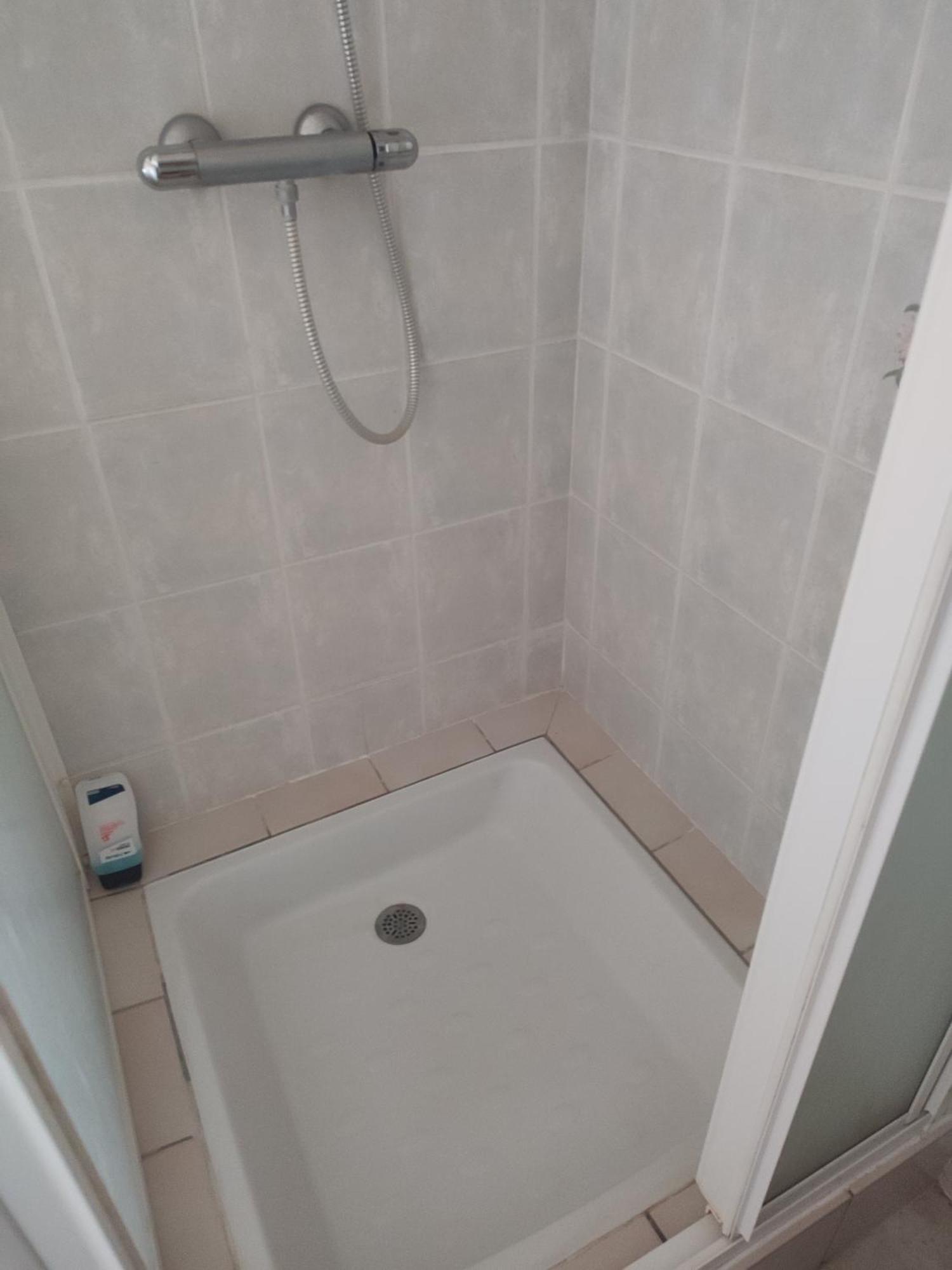 Maison Plain Pied, 2 Chambres, Longere Typique , Fraiche, Dans Bourg Avec Tous Commerces Lucay-le-Male Экстерьер фото