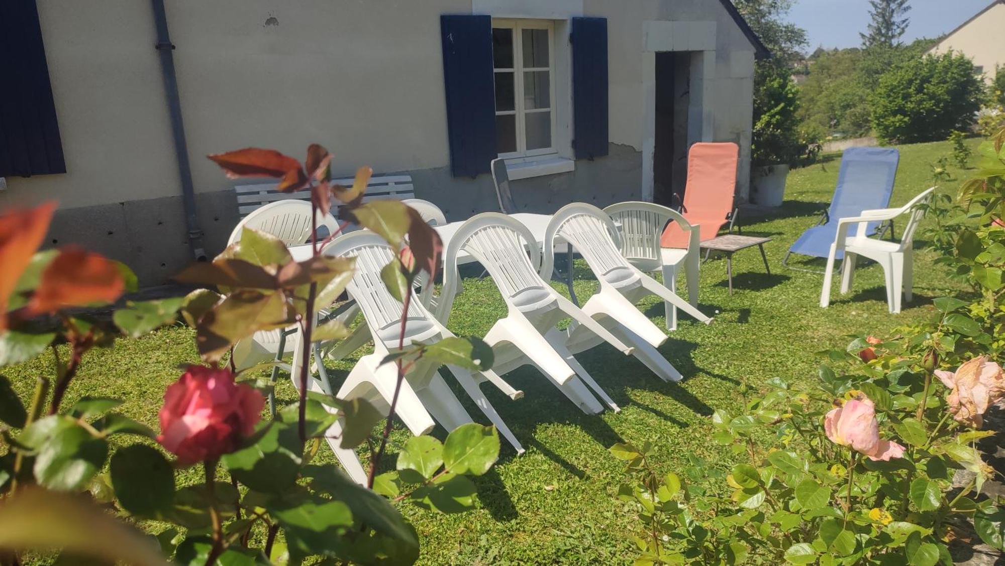 Maison Plain Pied, 2 Chambres, Longere Typique , Fraiche, Dans Bourg Avec Tous Commerces Lucay-le-Male Экстерьер фото